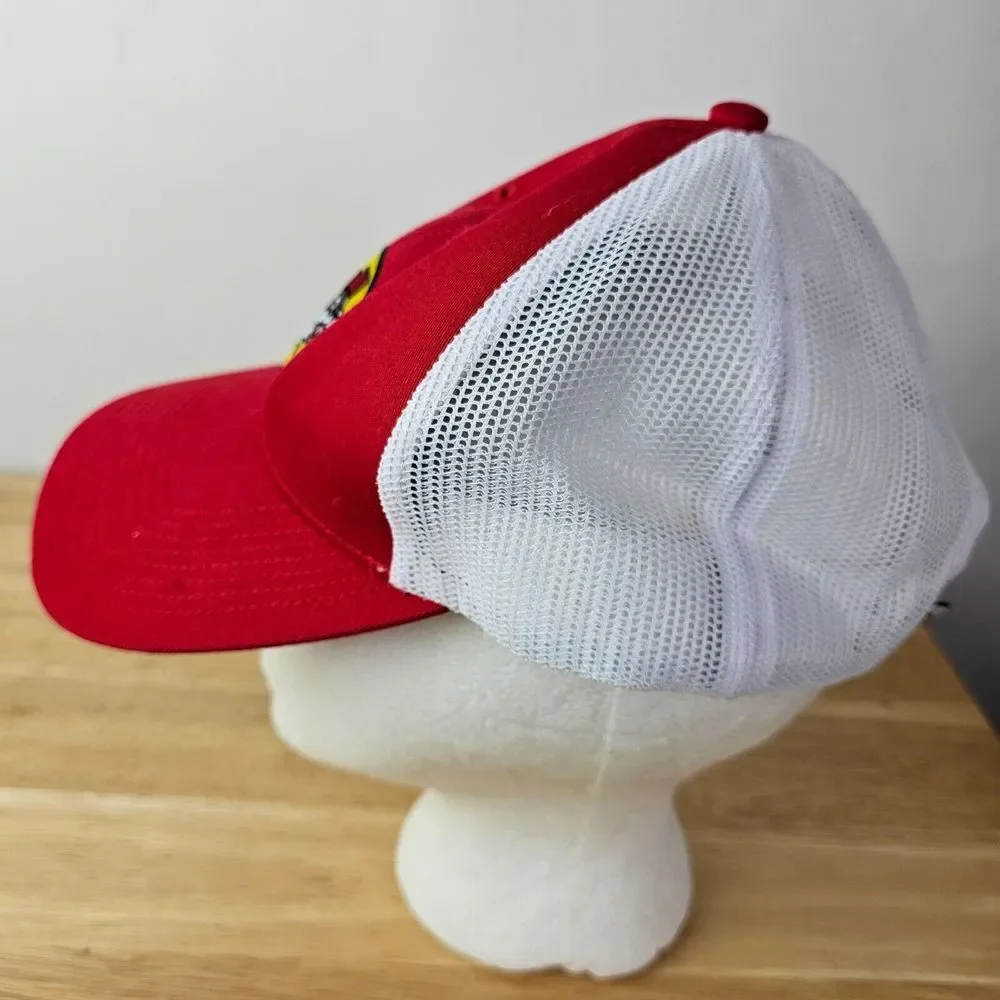 Buc-ees‎ Mesh Snapback Adjustable Truckers Hat Cap White Red Bucees Beaver Logo